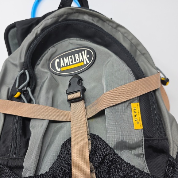 CamelBak H.A.W.G. Hydration Daypack w/ Bladder Gray/Black Waist & Chest Straps - Picture 3 of 6